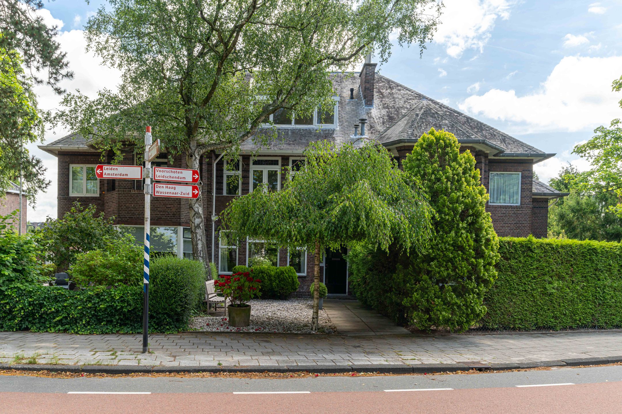 Van Zuylen van Nijeveltstraat 16 
