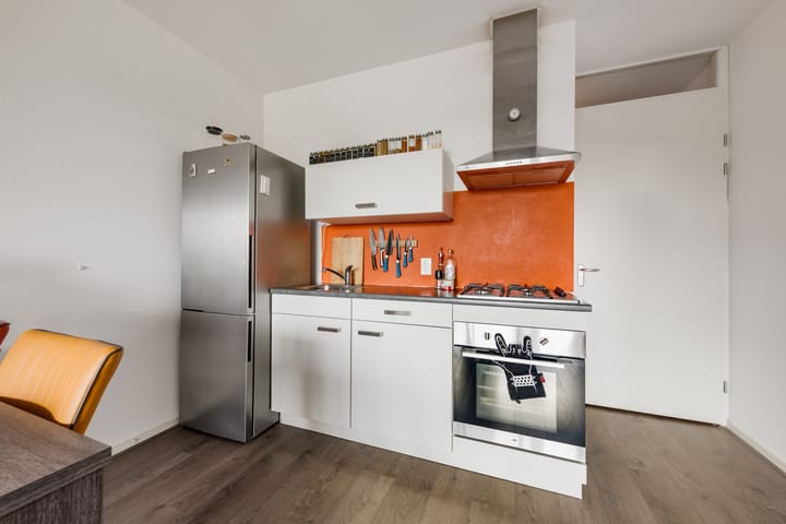 Foto 8 van Pieter van Musschenbroekstraat 145