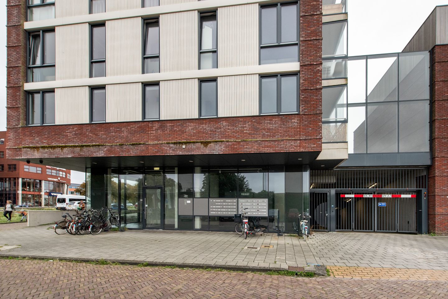 Foto 19 van Pieter van Musschenbroekstraat 145