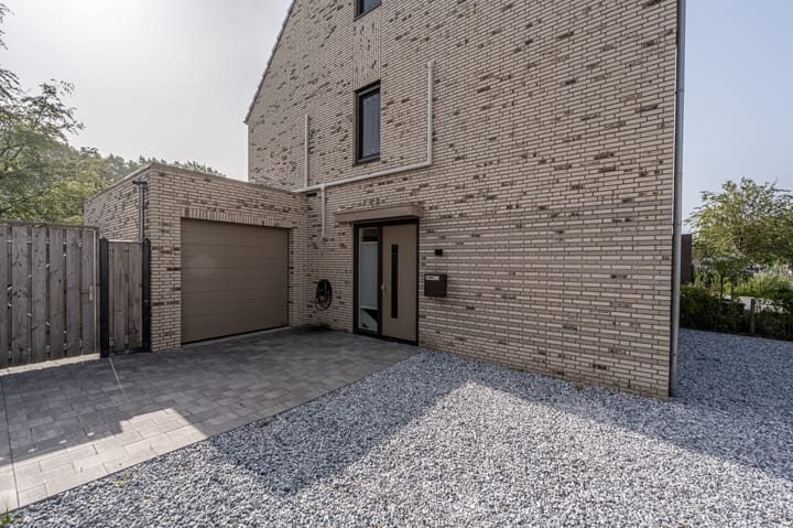 Foto 39 van Pieter Repelaerstraat 46