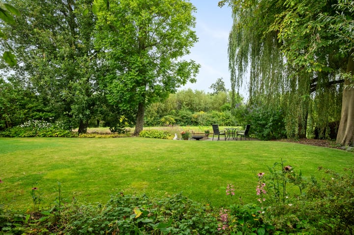 Photo 40 of Dorpsstraat 212