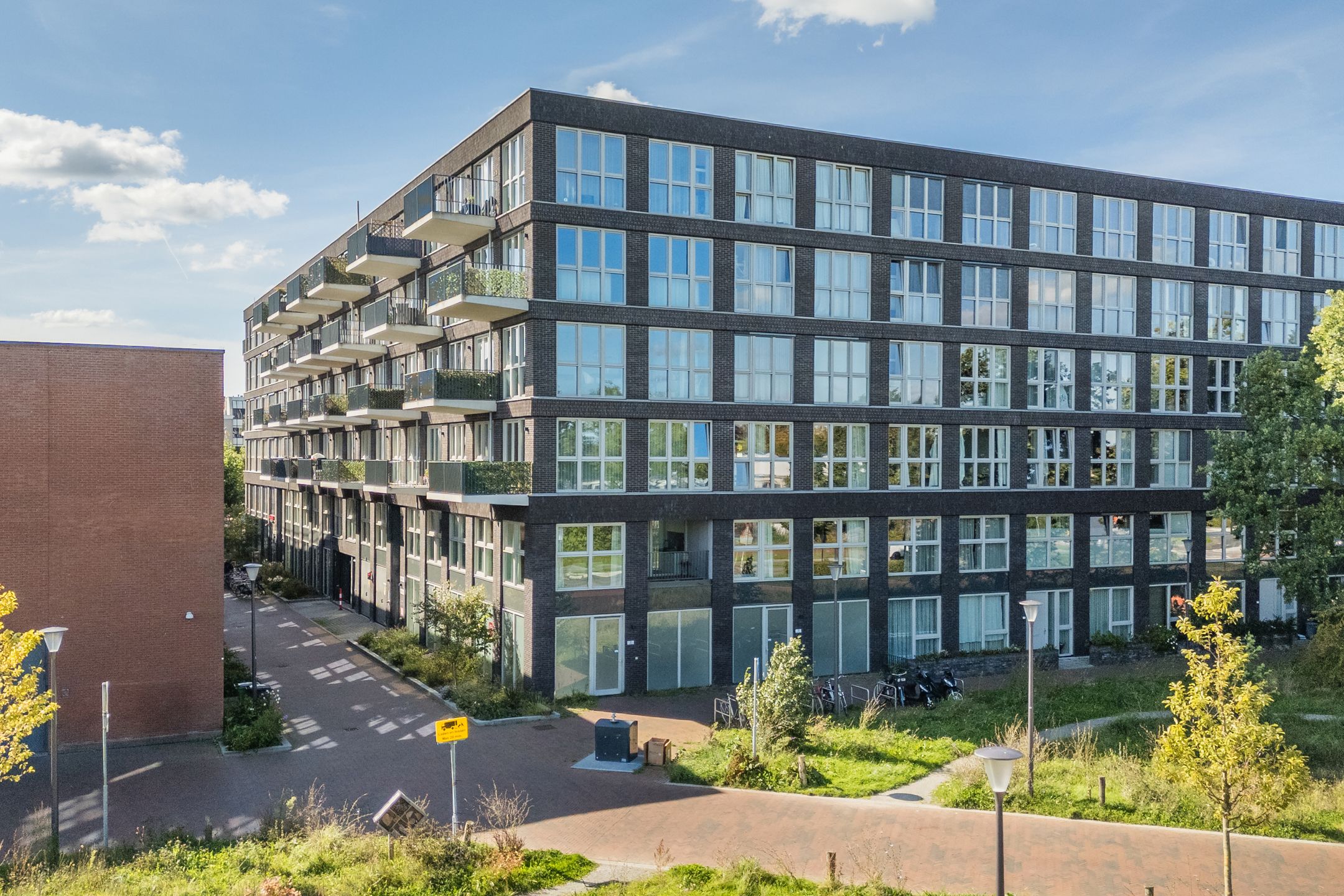 Foto 33 van Lapis Lazuli 121