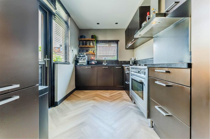 Foto 12 van Barend van Hoeffstraat 8