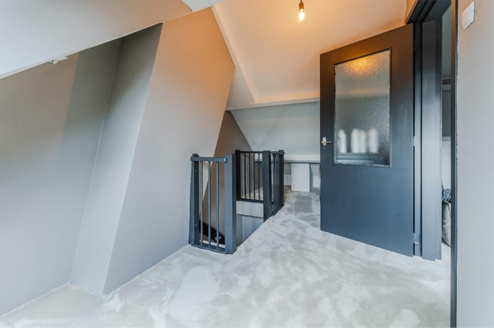 Foto 27 van Barend van Hoeffstraat 8