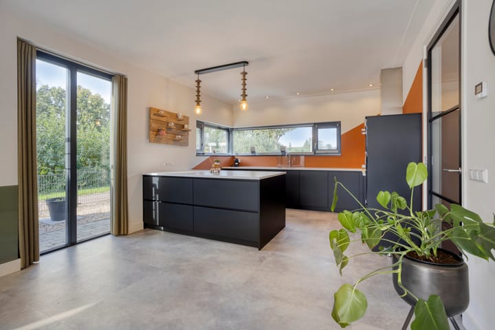 Photo 2 of Lemoenappel 7