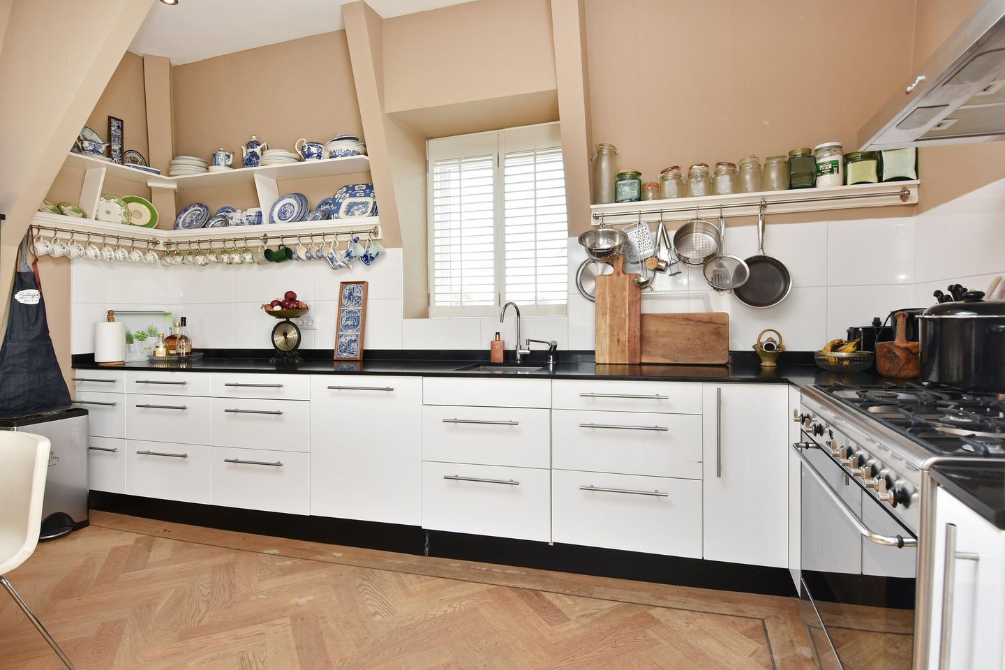 Photo 10 of Prins Mauritslaan 51-C