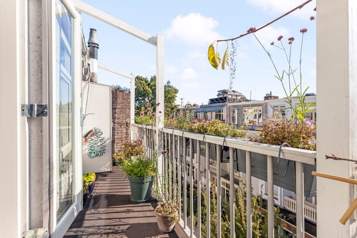 Photo 18 of Wakkerstraat 15-3