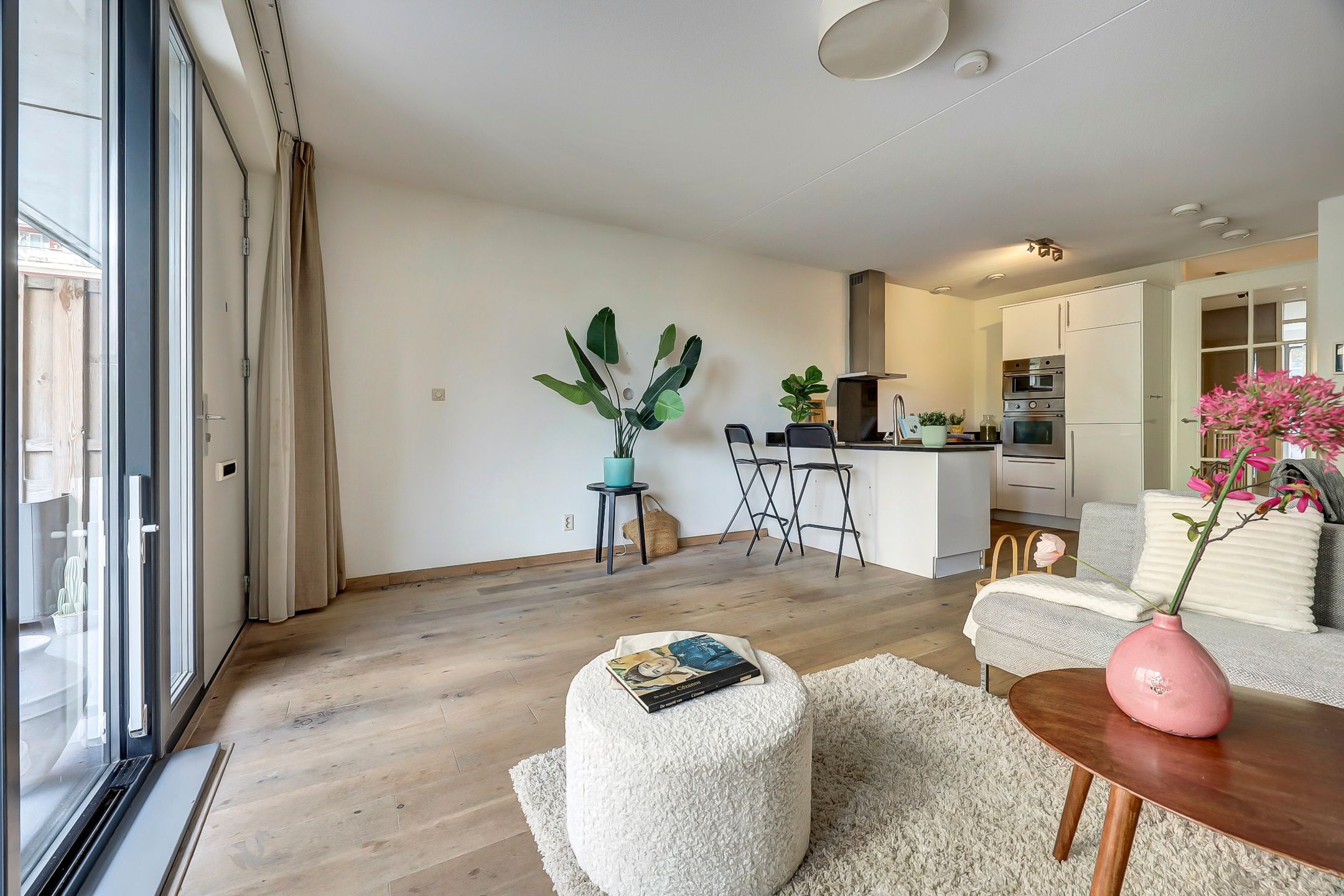 Foto 3 van Akropolishof 12