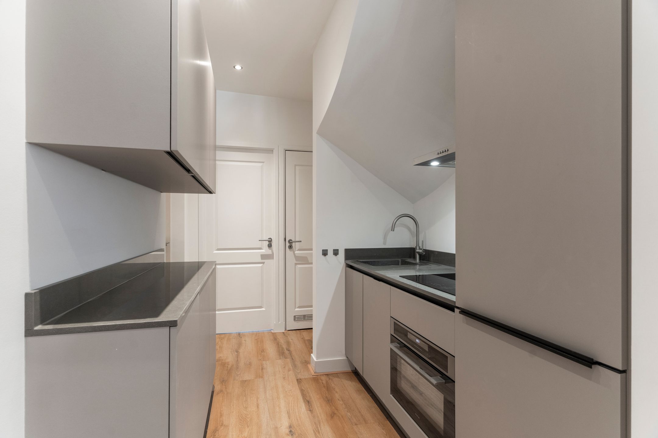 Foto 6 van Andreas Bonnstraat 32-1