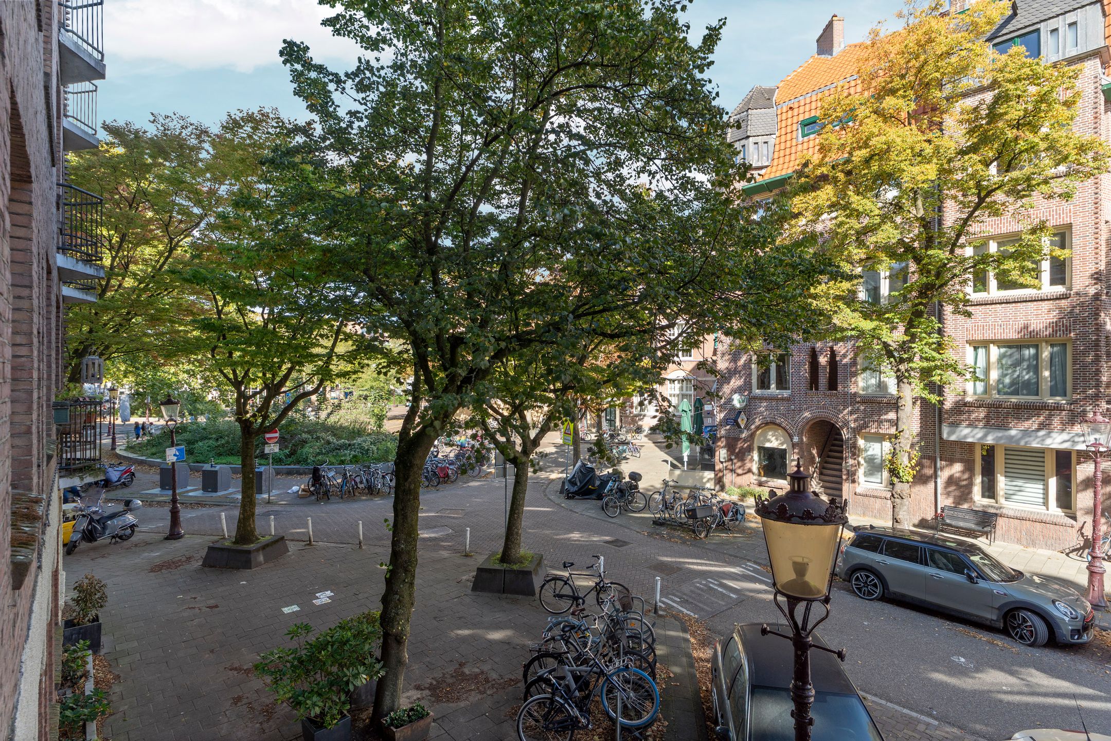 Foto 27 van Andreas Bonnstraat 32-1