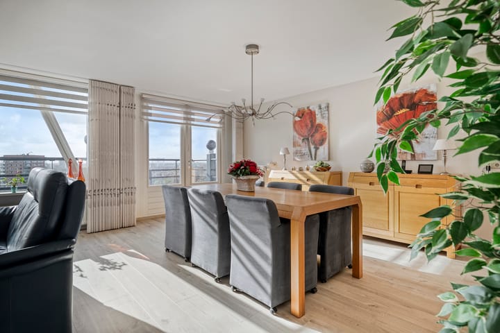 Foto 3 van Eemstein 331