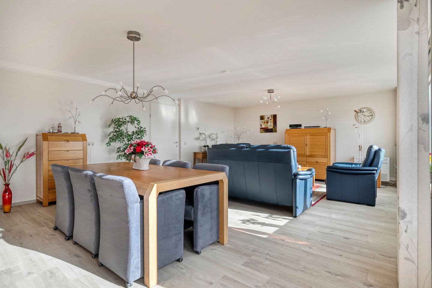 Foto 14 van Eemstein 331