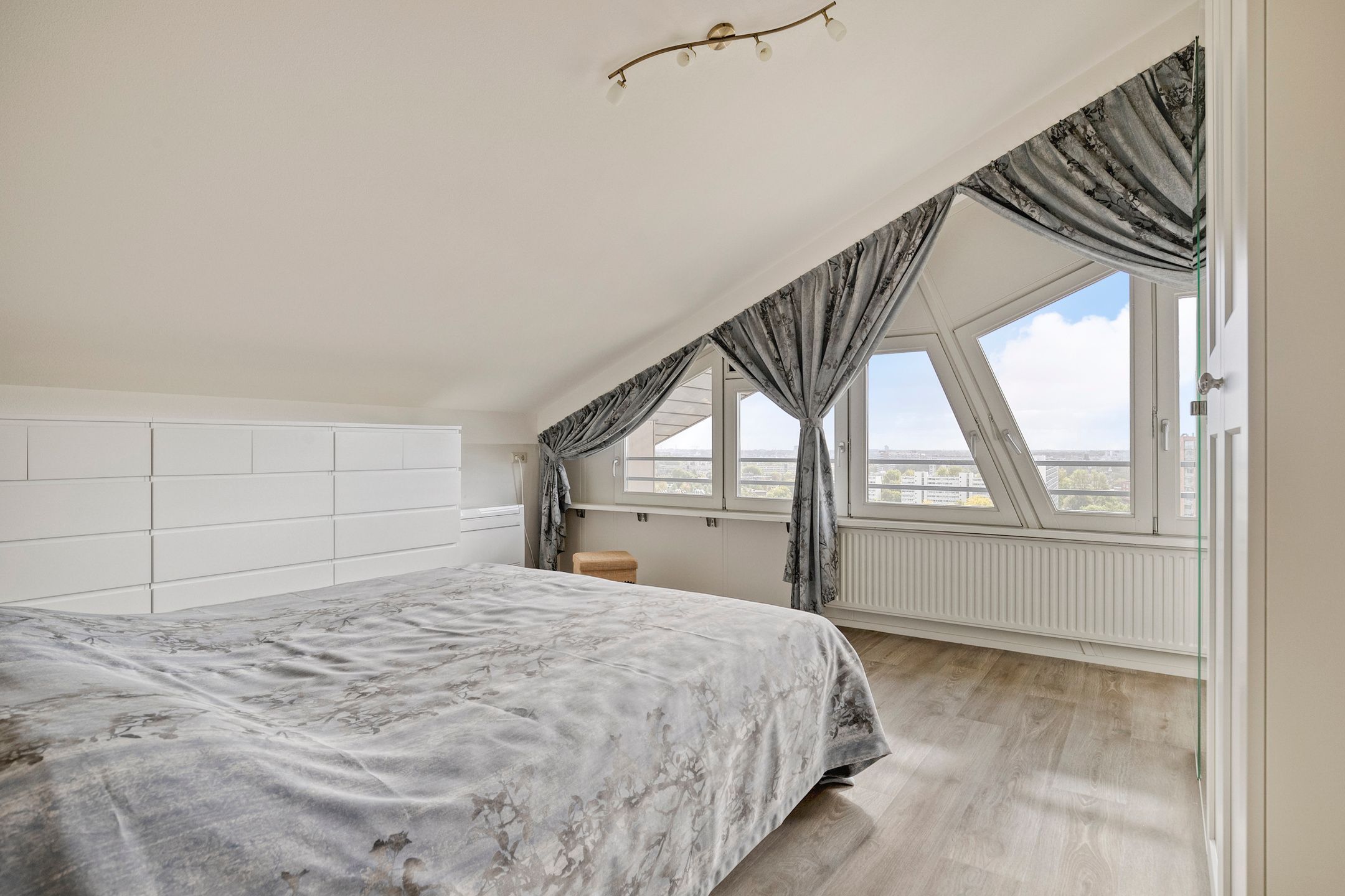 Foto 27 van Eemstein 331