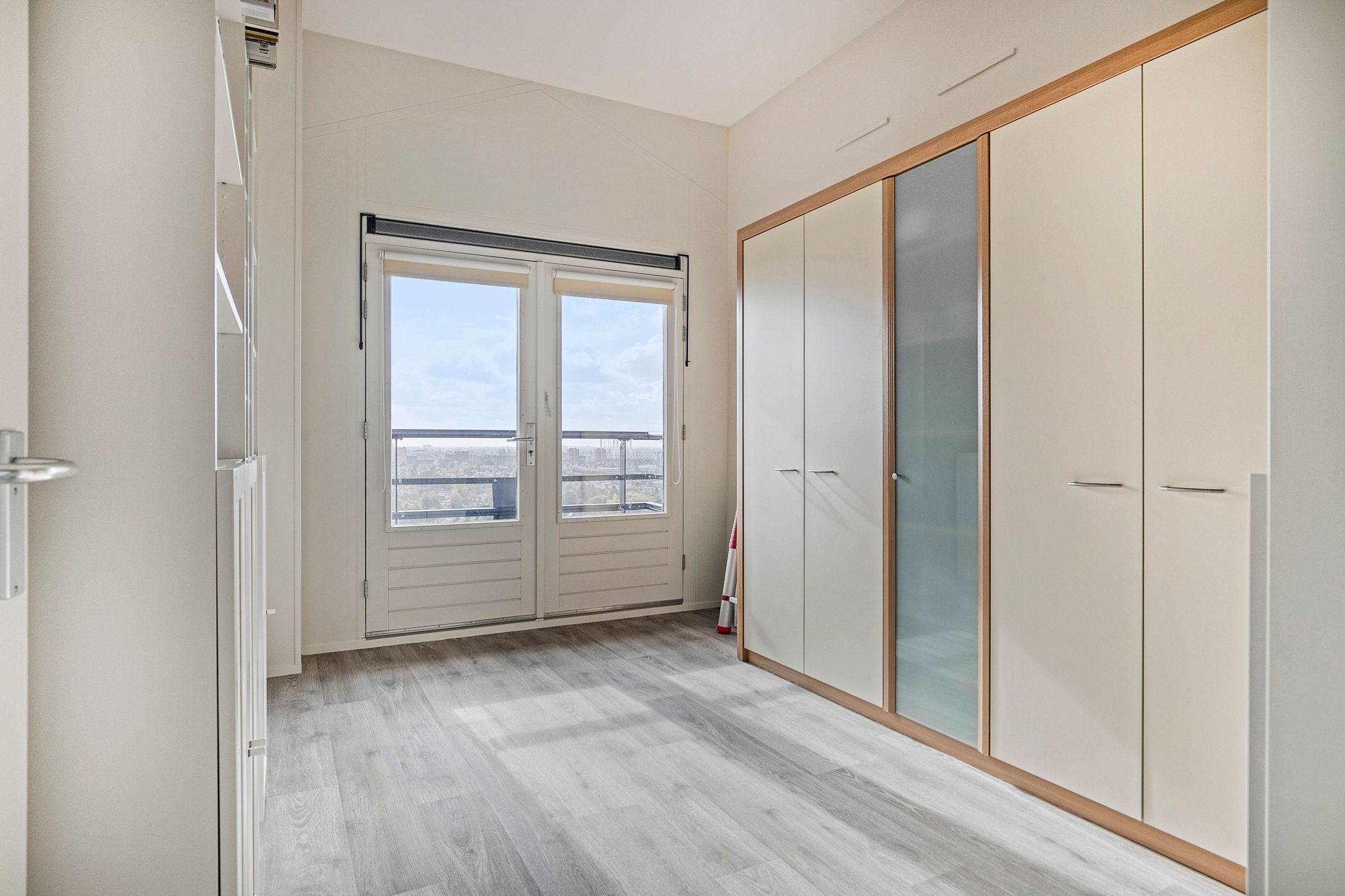 Foto 33 van Eemstein 331