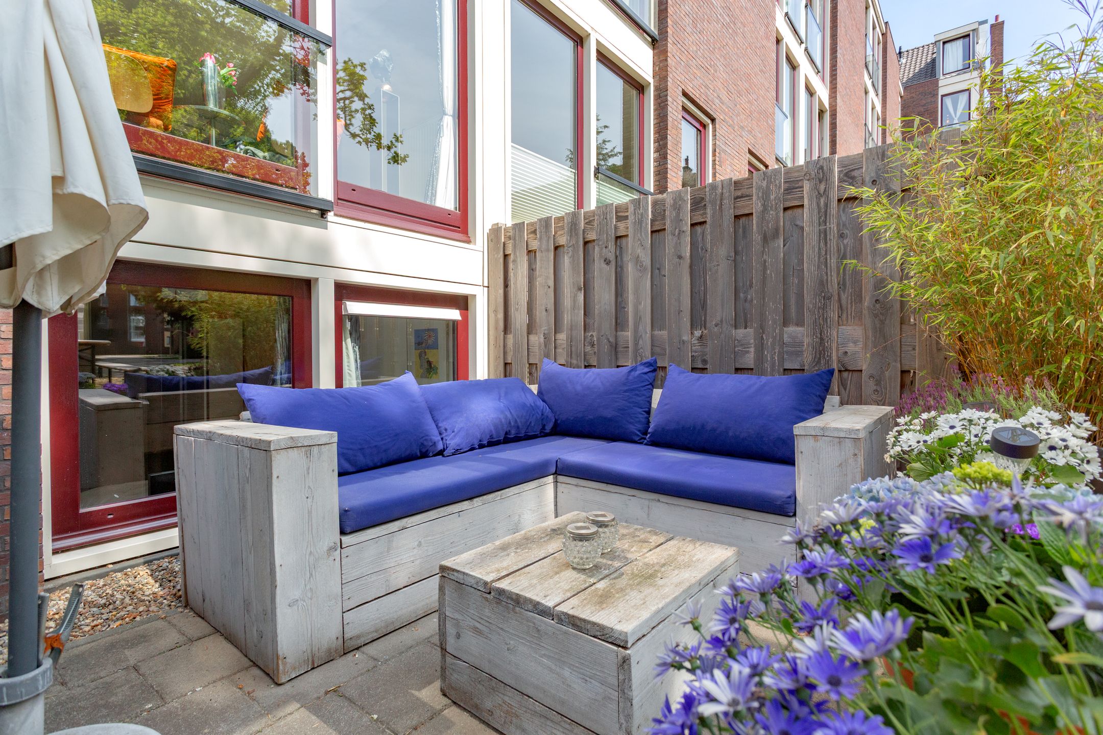 Photo 21 of Blankenstraat 302