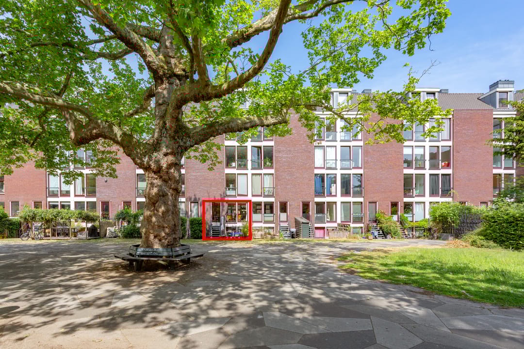 Photo 23 of Blankenstraat 302