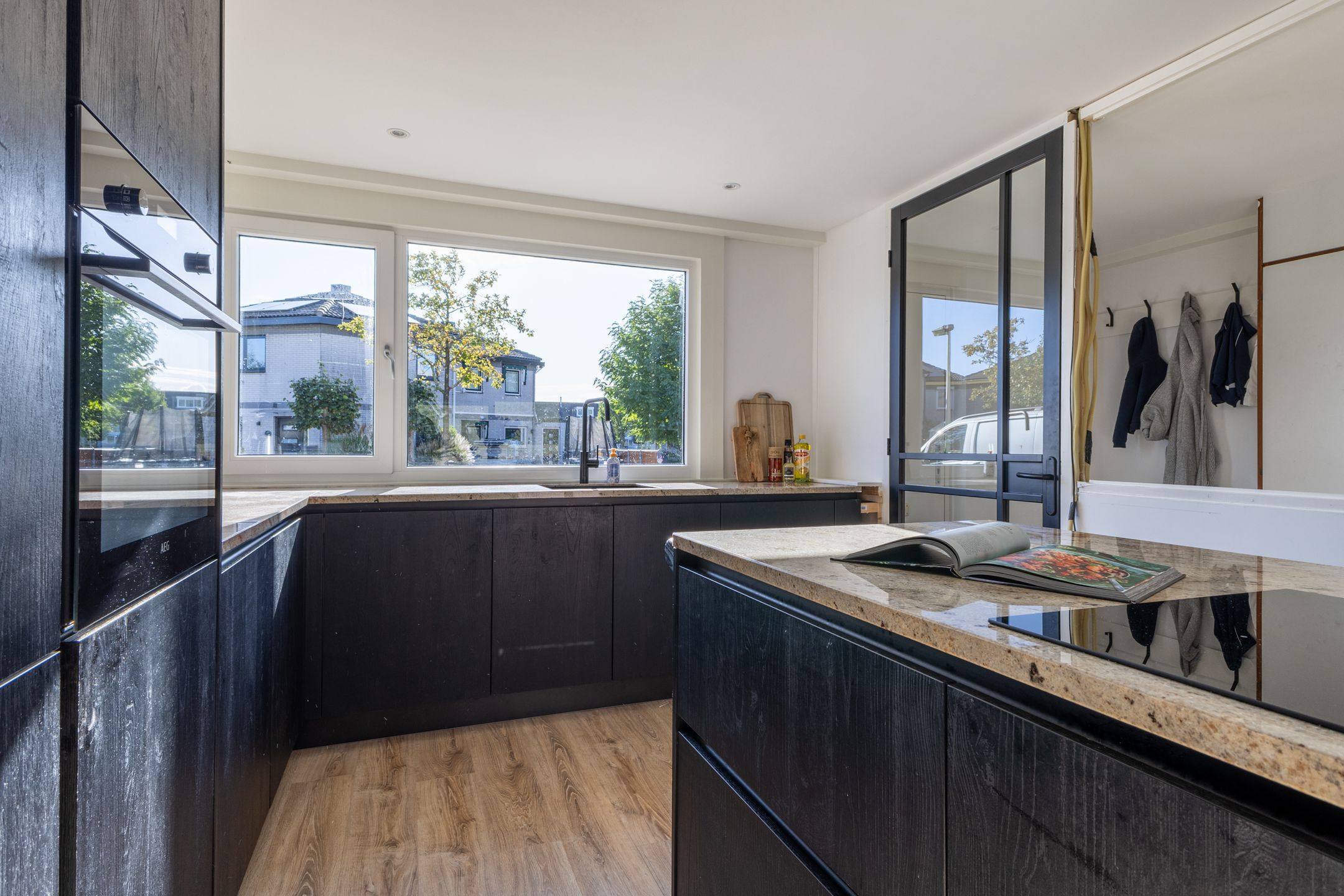 Photo 12 of Luitje Broekemastraat 11