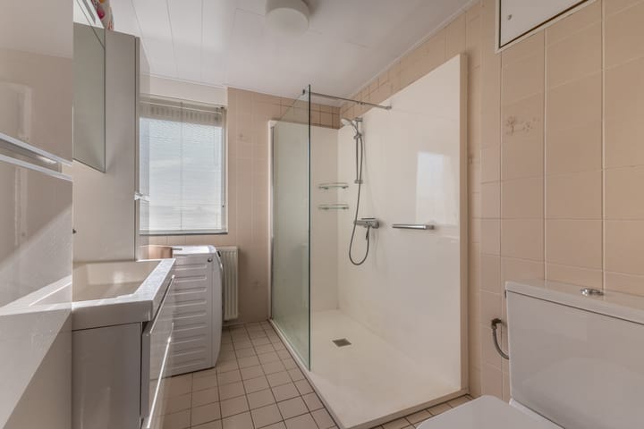 Foto 45 van Luitje Broekemastraat 11