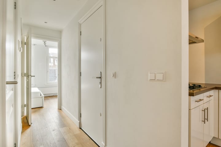 Foto 11 van Fokke Simonszstraat 42-2