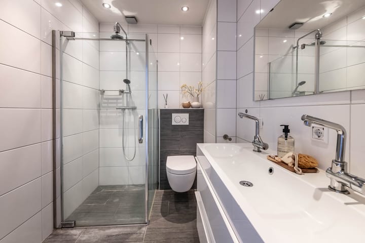 Photo 32 of Aalsmeerweg 116-1