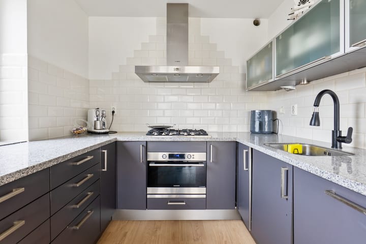 Photo 8 of Aletta Jacobsstraat 12