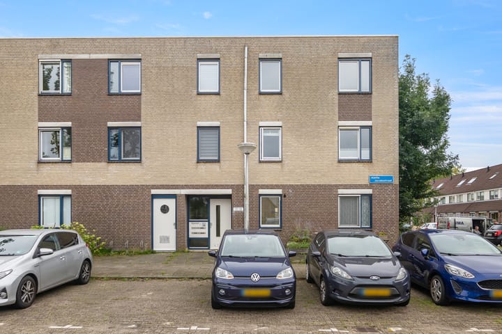 Photo 31 of Aletta Jacobsstraat 12