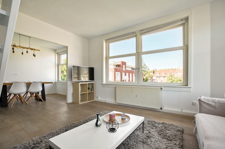 Foto 2 van Vogelenzangstraat 23-3