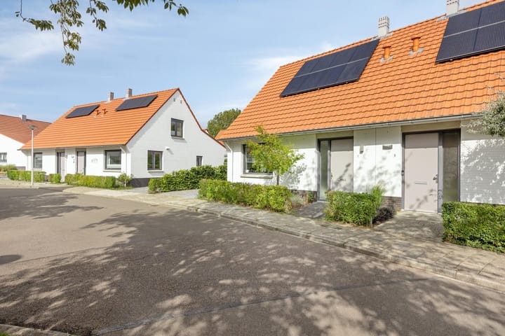 Foto 1 van Molukkenstraat 7