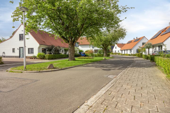 Foto 35 van Molukkenstraat 7