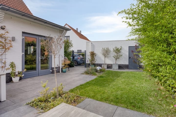 Foto 36 van Molukkenstraat 7