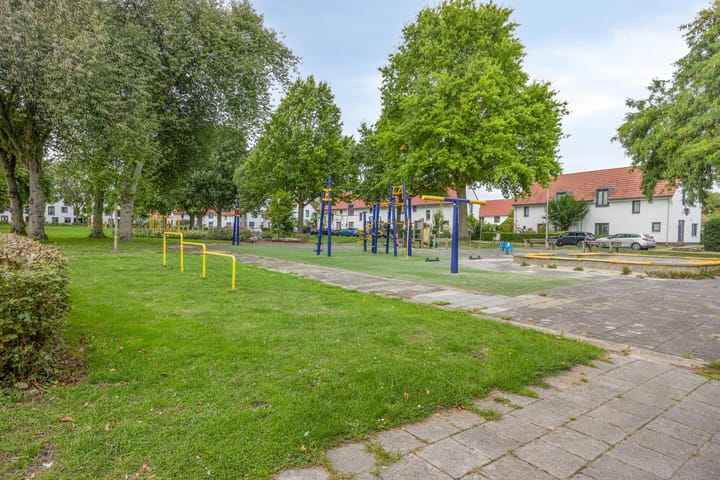 Foto 38 van Molukkenstraat 7