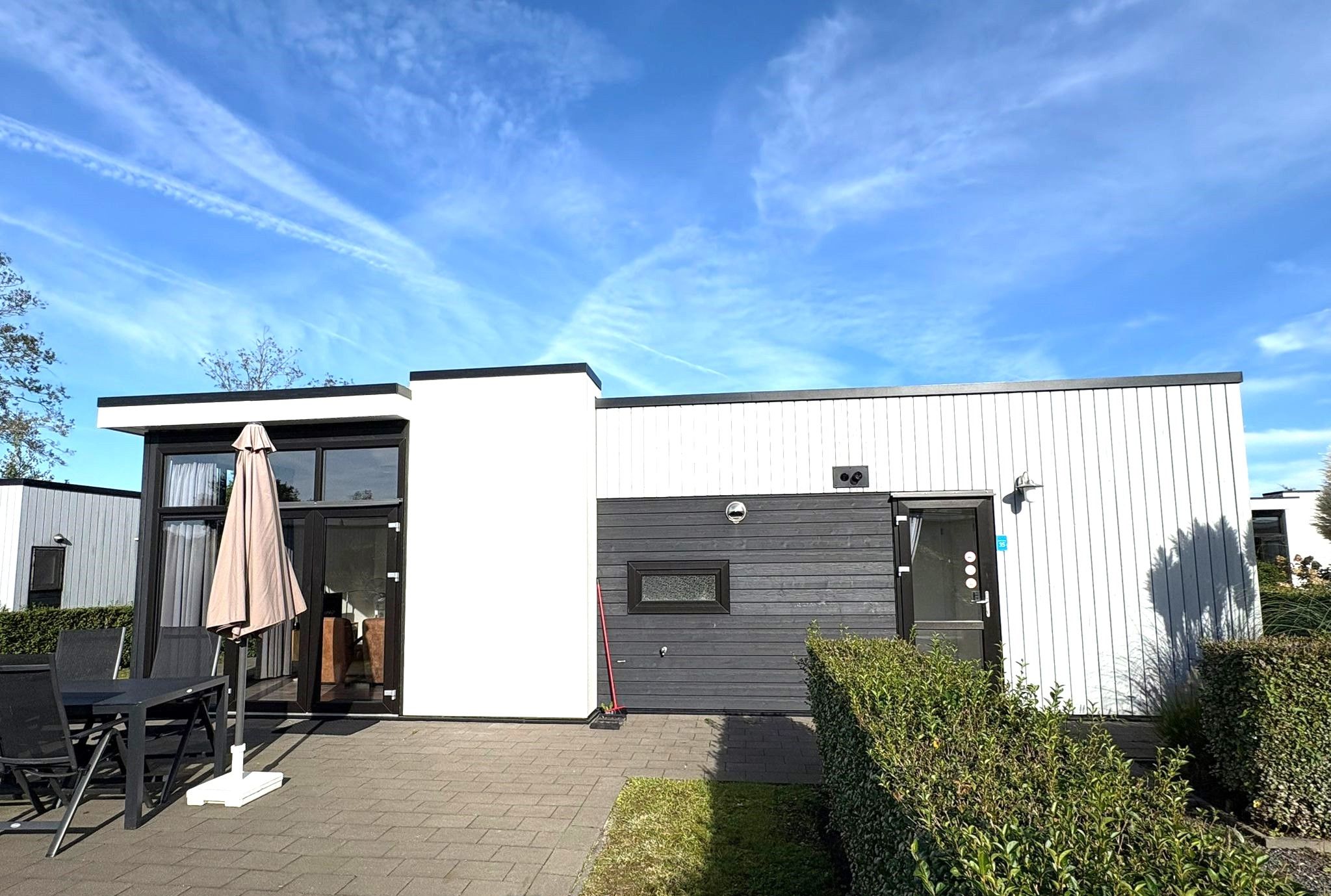 2-bedroom freehold villa in Nijkerk — photo 2 of 5