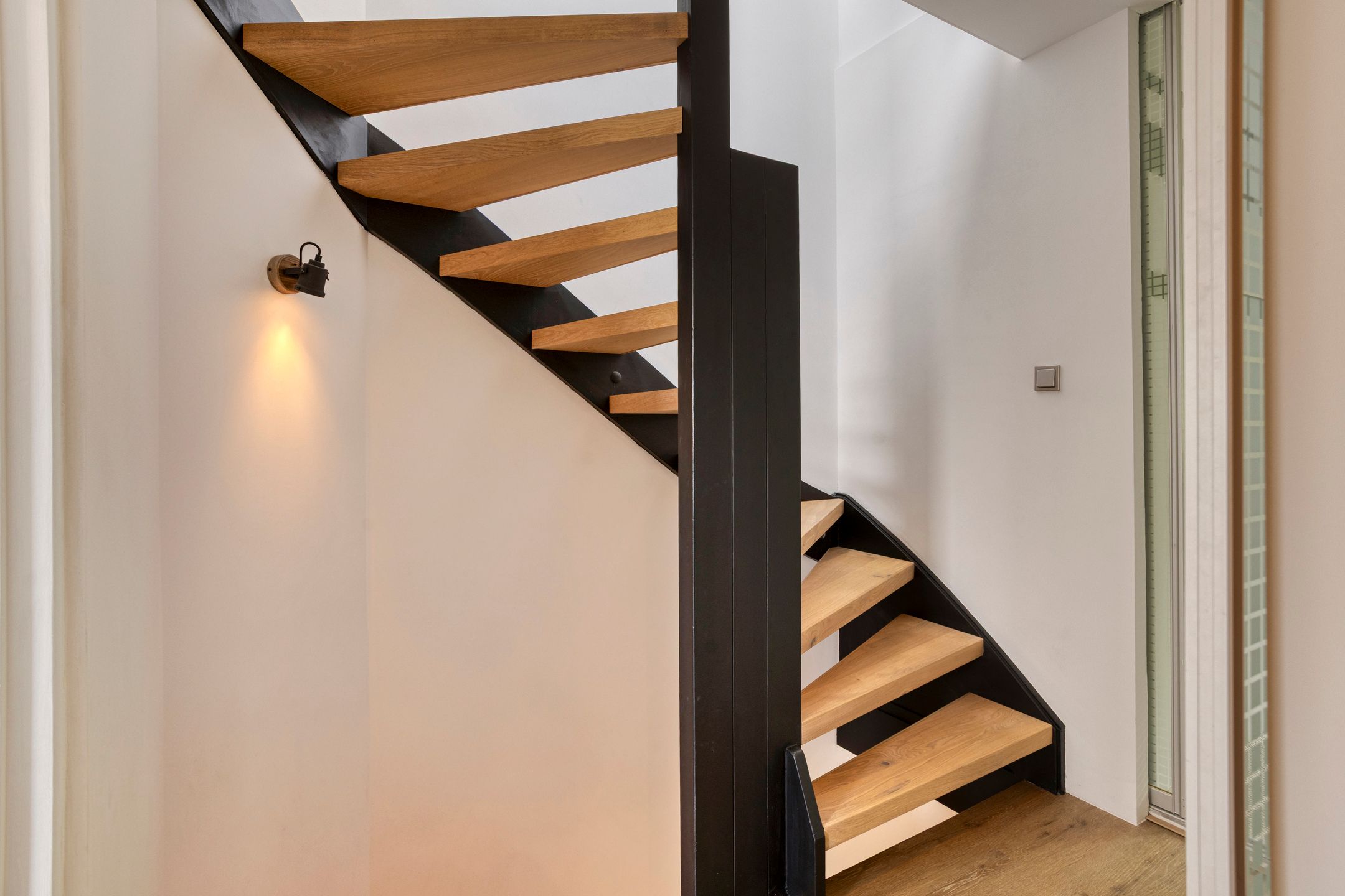 Photo 30 of Luxemburglaan 209