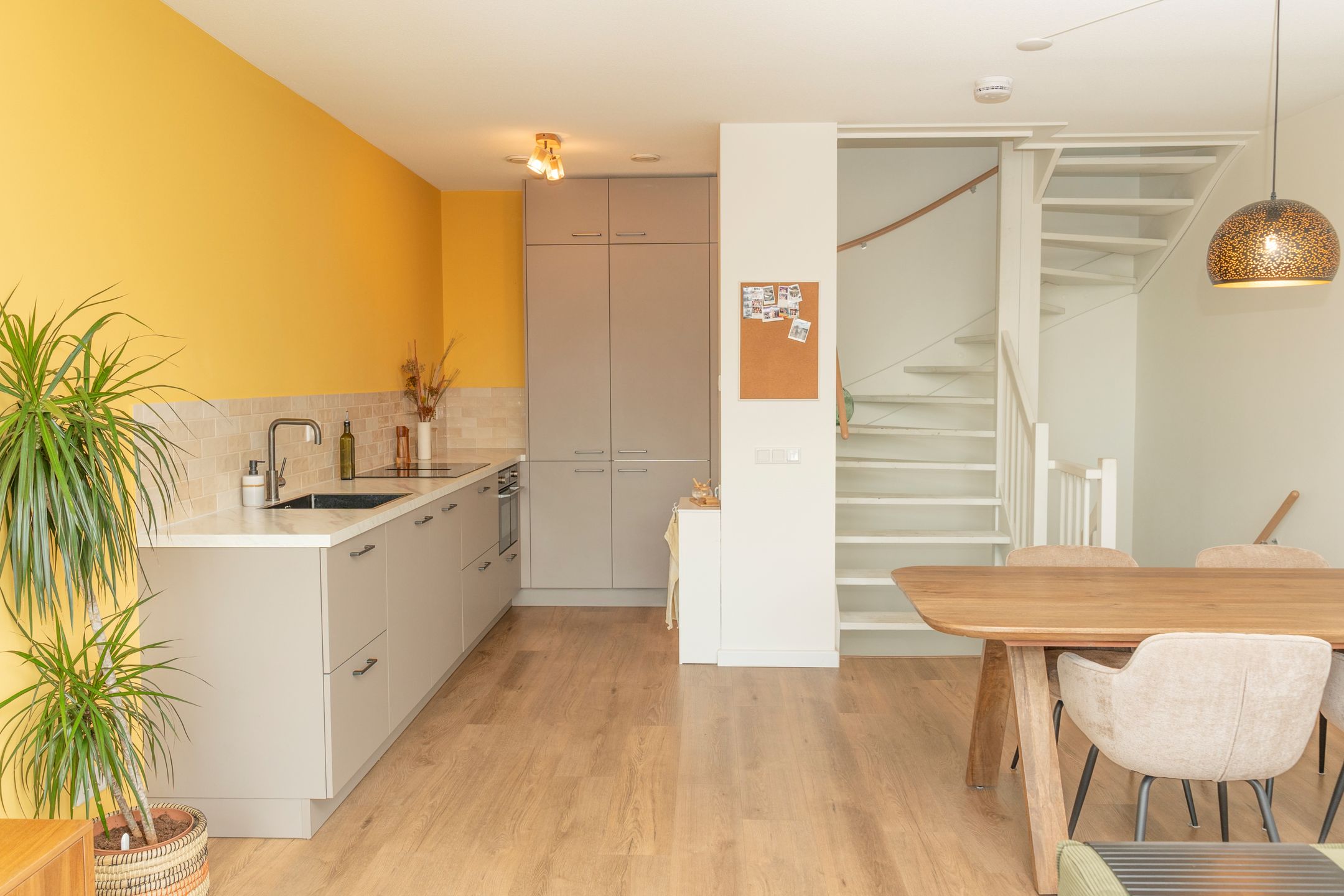 Foto 3 van Riet van Alebeekstraat 3