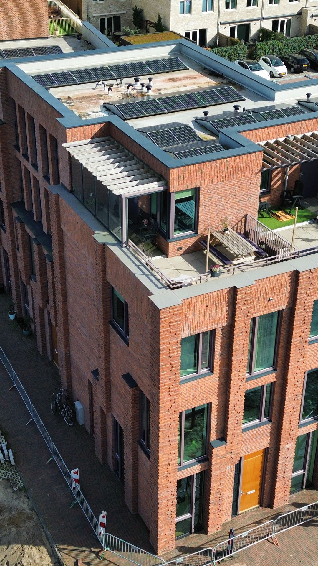 Foto 1 van Riet van Alebeekstraat 3