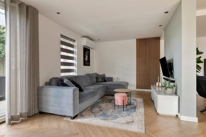 Foto 10 van van Linschotenstraat 9