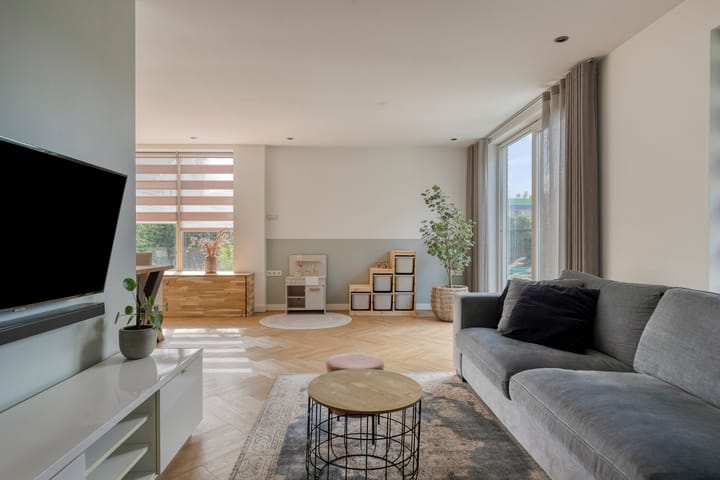 Foto 11 van van Linschotenstraat 9