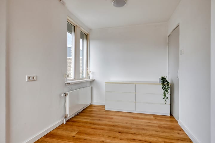 Foto 29 van van Linschotenstraat 9