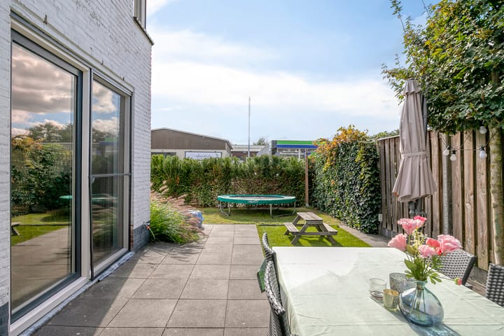 Foto 35 van van Linschotenstraat 9