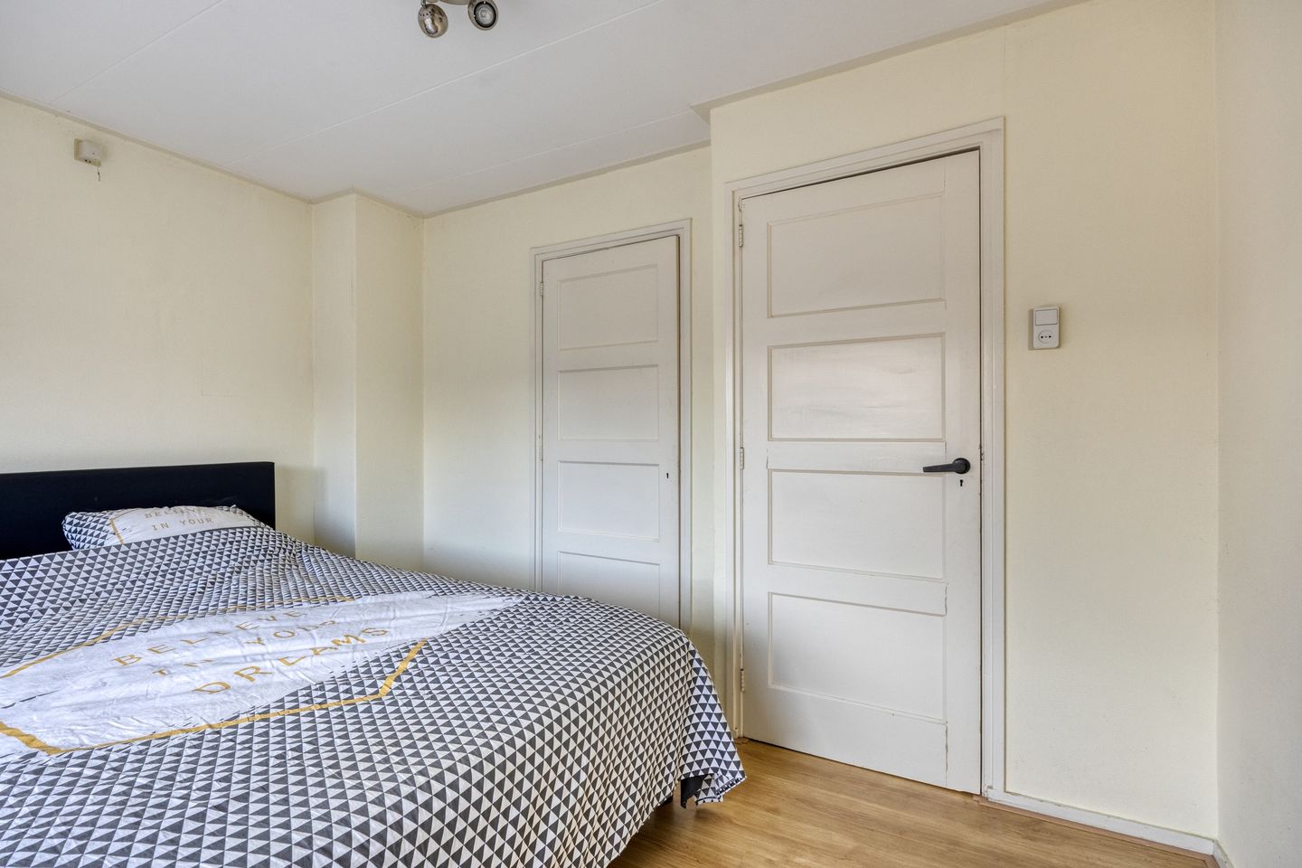 Foto 14 van Waardekensstraat 30