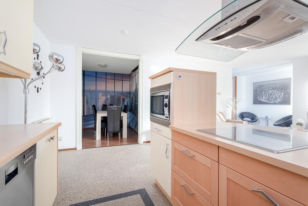 Photo 4 of Pompenburg 358