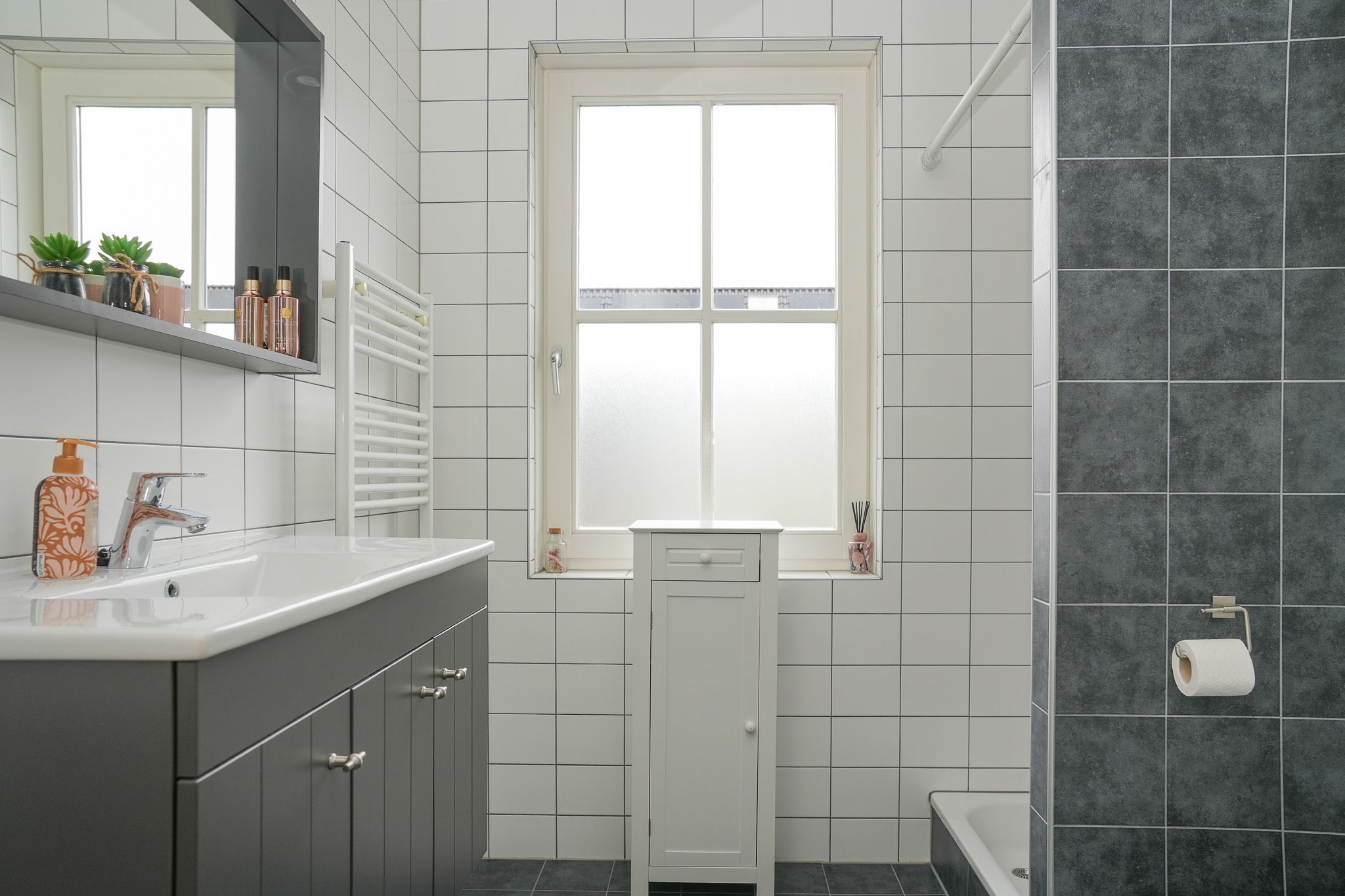 Photo 21 of Meester N J van Riemsdijkstraat 18