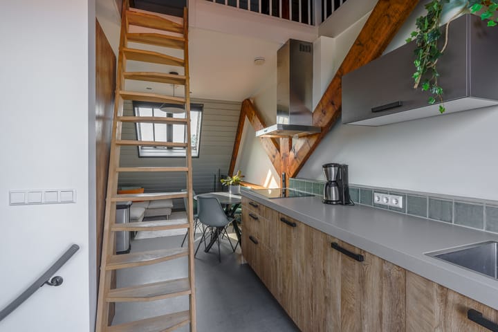 Foto 10 van Werner Helmichstraat 1-J