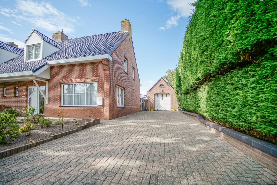 Foto 1 van Hazelaarstraat 2