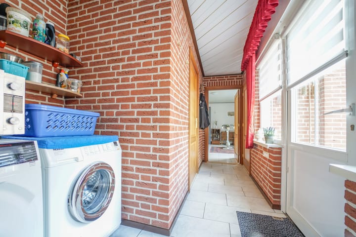 Photo 15 of Hazelaarstraat 2