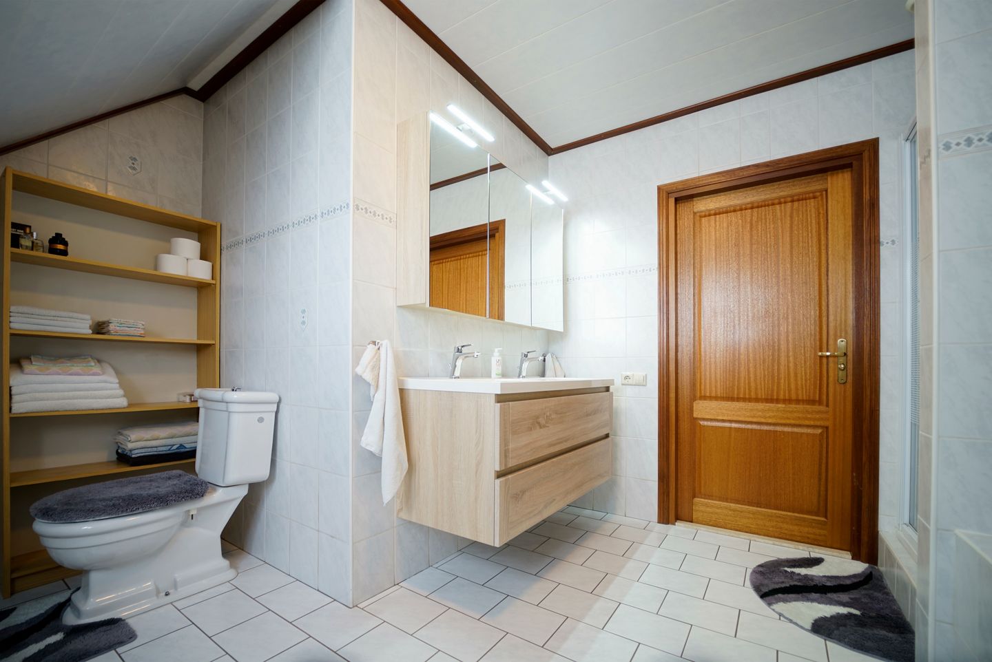 Foto 25 van Hazelaarstraat 2