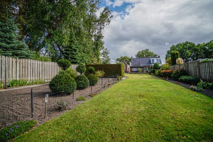 Photo 36 of Hazelaarstraat 2