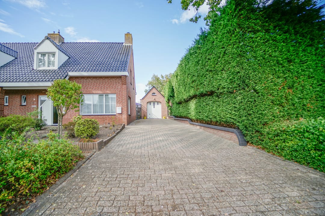 Foto 37 van Hazelaarstraat 2