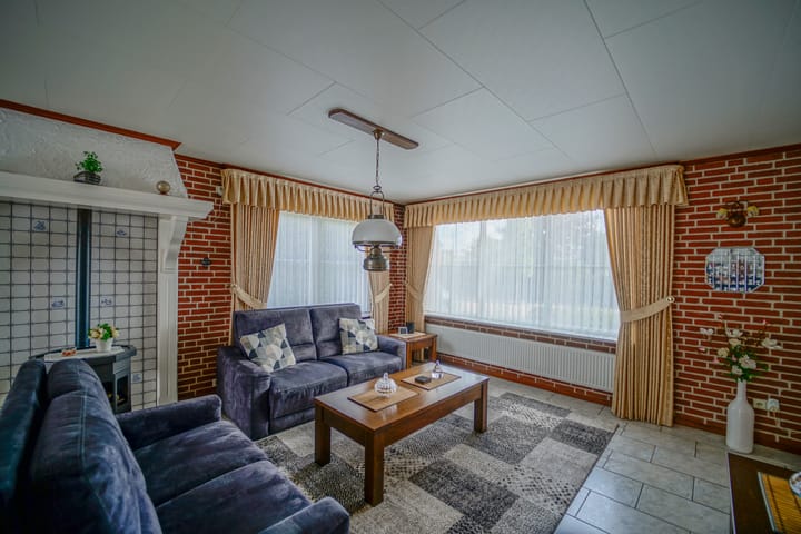 Photo 8 of Hazelaarstraat 2