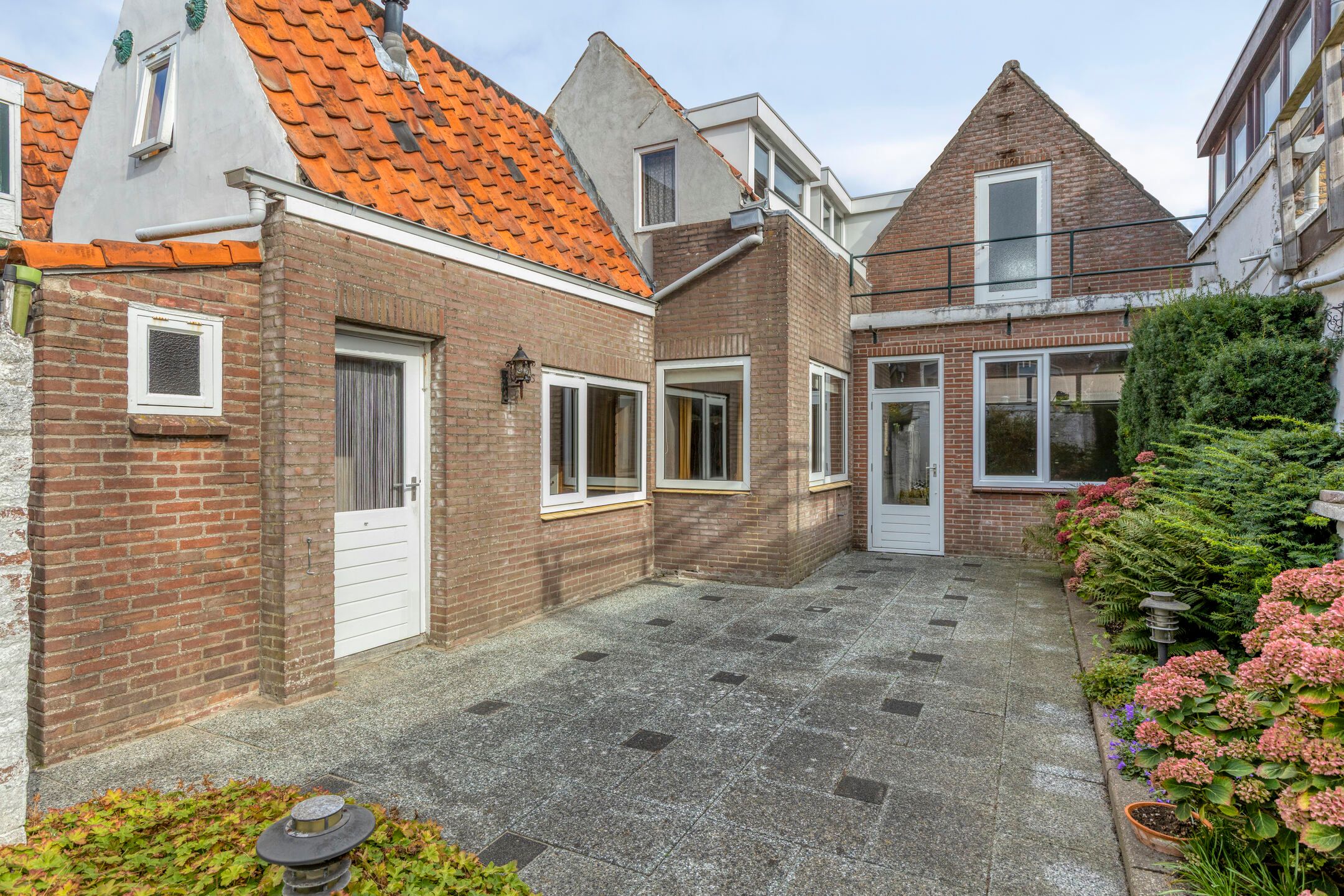 Foto 39 van Lange St. Janstraat 34